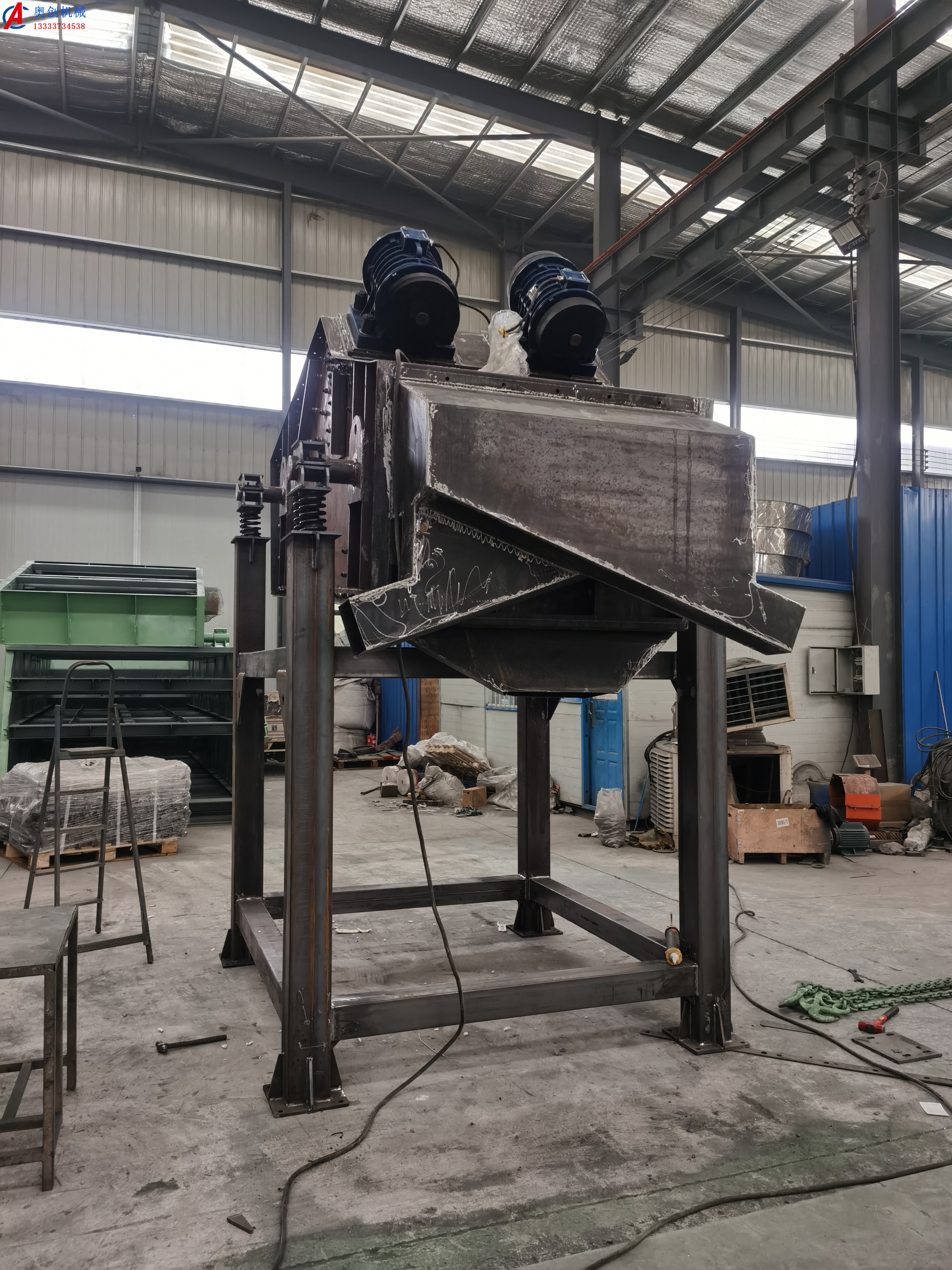 直線篩振動(dòng)電機(jī)的安裝